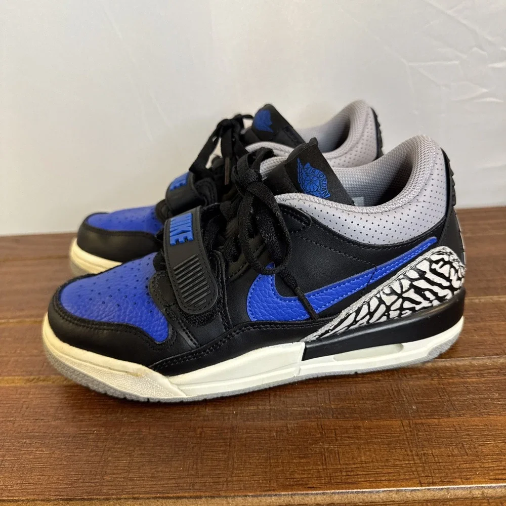 Air Jordan Legacy 312 Low Black/Game Royal - White Boys Size‎ 4